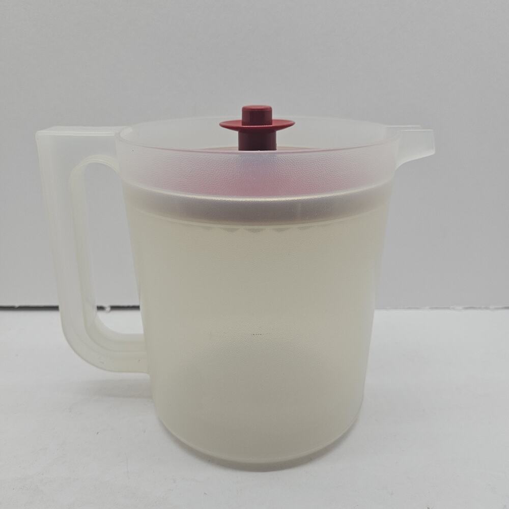 Tupperware Short Pitcher 1.5 Quart 1575-8 w/Push Button Lid Clear/Red Retro